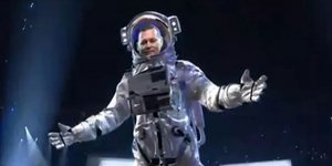 Ο Τζόνι Ντεπ ως αστροναύτης στα MTV Awards 