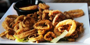 Τηγανητά καλαμαράκια