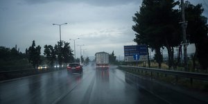 καταιγιδα δρομος ταμπελες