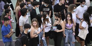 μαθητες προαυλιο 