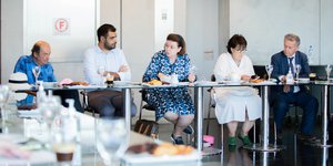 Συνάντηση της Λ. Μενδώνη και στελεχών της ΝΔ με εκπροσώπους του καλλιτεχνικού χώρου