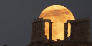 Πανσέληνος στο Σούνιο