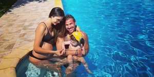 Άκης Πετρετζίκης, Κωνσταντίνα Παπαμιχαήλ και ο μικρός Αχιλλέας