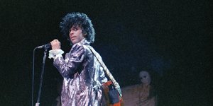 Ο Θρυλικός Prince σε συναυλία στις ΗΠΑ το 1985