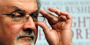 Ο Σαλμάν Ρούσντι 