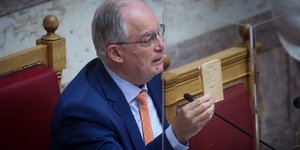 Κωνσταντίνος Τασούλαςπροφιλ