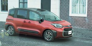 Toyota Sienta