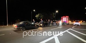 Ηλεία: Σοβαρό τροχαίο με τέσσερα οχήματα