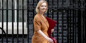 τρας με πορτοκαλι 