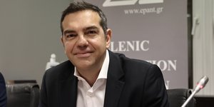 Ο πρόεδρος του ΣΥΡΙΖΑ στα γραφεία της Επιτροπής Ανταγωνισμού