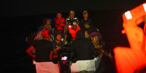 Διάσωση μεταναστών από τη Τυνησία