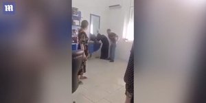 Άνδρας ξυλοκοπεί άγρια τη σύζυγό του γιατί πήγε σε κέντρο αισθητικής [βίντεο]