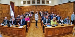 Εξεταστική για τις παρακολουθήσεις