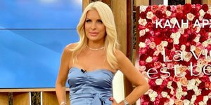 Η Ελένη Μενεγάκη στην πρεμιέρα της