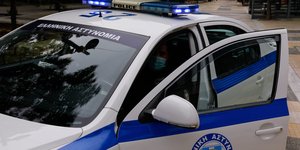 επίθεση, περιπολικό