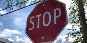 Πινακίδα STOP