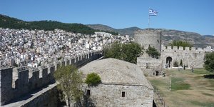 καβαλα φρούριο σημαια
