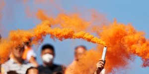 GP Ολλανδίας: Η στιγμή που οπαδός της F1 πέταξε καπνογόνο στην πίστα