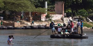 ΗΠΑ: Οκτώ μετανάστες πνίγηκαν προσπαθώντας να διασχίσουν τον ποταμό Ρίο Γκράντε	