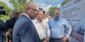 Κώστας Καραμανλής και Γιώργος Καραγιάννης στην παράδοση του έργου βελτίωσης του τμήματος Θέρμη - Γαλατίστα