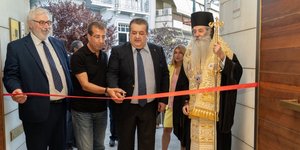 Ο αντιδήμαρχος Πειραιά Δημήτρης Καρύδης εγκαινιάζει τις νέες εγκαταστάσεις του Κέντρου Ερευνών του Πανεπιστημίου Πειραιώς