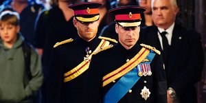 Γουίλιαμ και Χάρι στην αγρυπνία για την Ελισάβετ