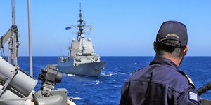 συνεκπαιδευση φρεγατα 