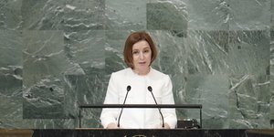 Η πρόεδρος της Μολδαβίας, Μάγια Σάντου