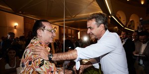 Η συνάντηση του Κυριάκου Μητσοτάκη με τον Λευτέρη Πανταζή στην Αριστοτέλους
