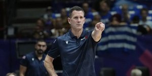 Ο προπονητής της Μεγάλης Βρετανίας, Νέιτ Ρέινκινγκ