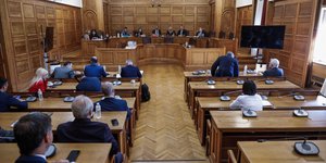 Νίκος Ανδρουλάκης, εξεταστική επιτροπή 