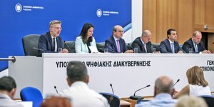 Η παρουσίαση του στεγαστικού προγράμματος της κυβέρνησης