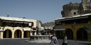 πλατεια σιντριβάνι