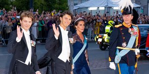 Οι πρίγκιπες Νικολάι και Φέλιξ με τον πατέρα τους πρίγκιπα Γιόακιμ 