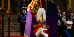 πρίγκιπας Άντριου βασίλισσα Ελισάβετ