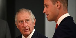 Εσπευσμένα στο Μπαλμόραλ ο πρίγκιπας Κάρολος και ο πρίγκιπας Γουίλιαμ