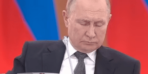 Κοιμήθηκε σε συνεδρίαση ο Βλαντιμίρ Πούτιν 