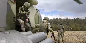 Ρώσοι στρατιώτες αναπτύσσονται σε ένα από τα μέτωπα της Ουκρανίας