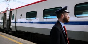 τρενο σταθμάρχης
