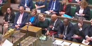 Η στιγμή που ενημερώθηκε η Λιζ Τρας για την υγεία της βασίλισσας Ελισάβετ 