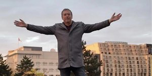 Στέλεχος του ακροδεξιού AfD στο Μνημείο του Ολοκαυτώματος