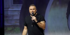 O Αντώνης Ρέμος με την κόρη του