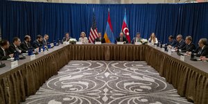 Φωτογραφία από την πρόσφατη συνάντηση στη Νέα Υόρκη μεταξύ των ΥΠΕΞ ΗΠΑ, Αρμενίας, Αζερμπαϊτζάν/ Φωτογραφία: AP