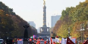 Διαδηλώσεις στο Βερολίνο με αίτημα τη στήριξη της κυβέρνησης απέναντι στην ακρίβεια