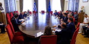 Ο Νίκος Δένδιας με αντιπροσωπεία της Επιτροπής Ενόπλων Δυνάμεων της Βουλής των Αντιπροσώπων των ΗΠΑ