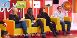 Άνθρωποι με περίεργα γέλια, όλοι μαζί σε έναν χώρο 