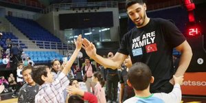 Ενές Καντέρ μπάσκετ Τουρκία Ελλάδα Τούρκος Ρετζέπ Ταγίπ Ερντογάν