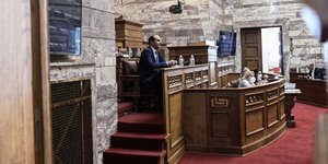 Ο Απόστολος Βεσυρόπουλος στην Επιτροπή Οικονομικών Υποθέσεων της Βουλής