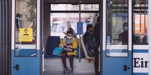 λεωφορειο ανοιχτη πορτα 