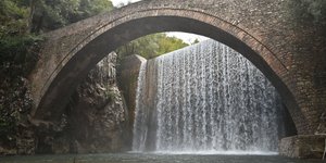 Οι υπέροχοι καταρράκτες της Παλαιοκαρυάς στη Θεσσαλία